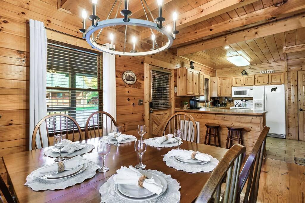 Groot'S Place - 5 Min To Main Parkway!! Pigeon Forge Bagian luar foto